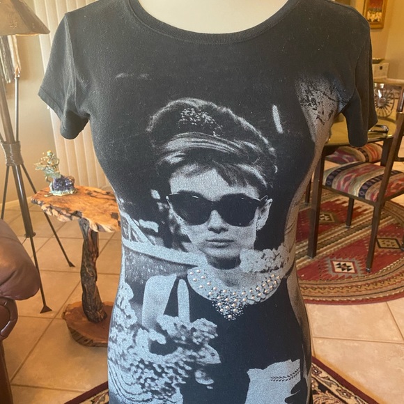 Vintage breakfast at Tiffany’s T shirt S/M - Picture 2 of 16